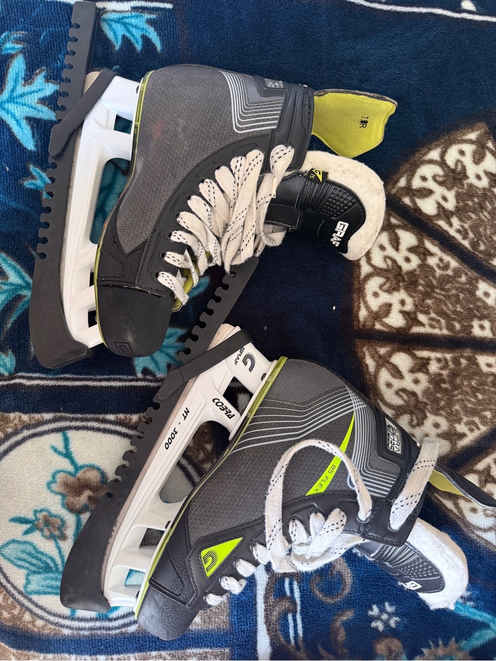 Men’s ' Grey and Lime Ice Hockey Skates